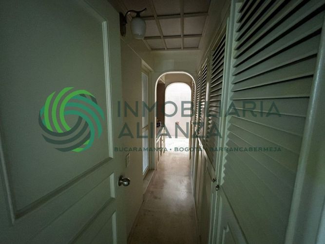 Apartamento de 3 alcobas en venta en Cabecera Del Llano, Bucaramanga, 256 m² · foto 23 de 24