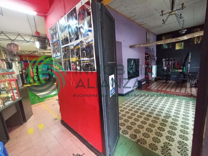Casa de 6 alcobas en venta en Centro, Bucaramanga, 292 m² · foto 16 de 24