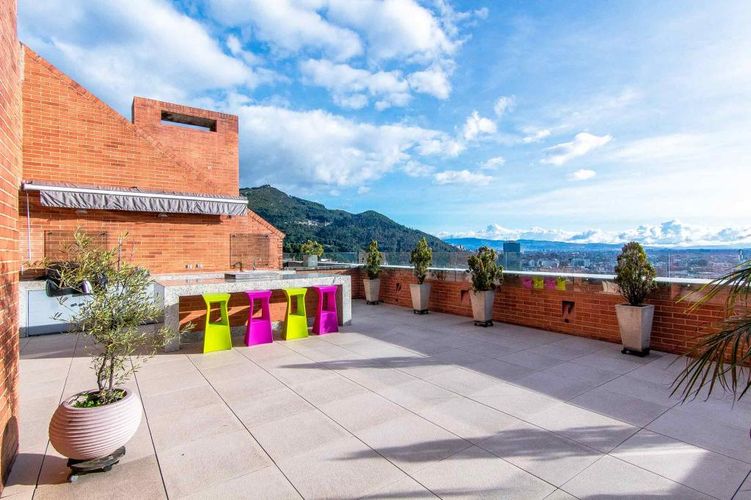 Apartamento de 4 alcobas en venta en Cerros De Los Alpes, Bogotá, 456 m² · foto 10 de 24