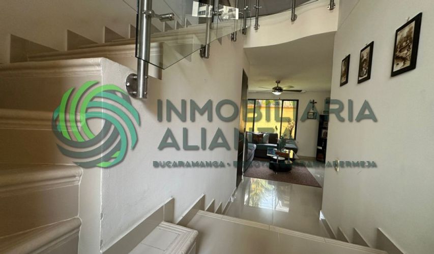 Casa de 4 alcobas en venta en Cañaveral, Floridablanca, 159 m² · foto 3 de 24