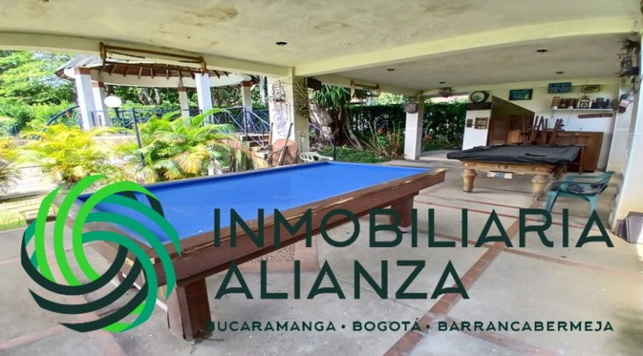 Casa de 9 alcobas en venta en Guatiguara, Piedecuesta, 560 m² · foto 3 de 24