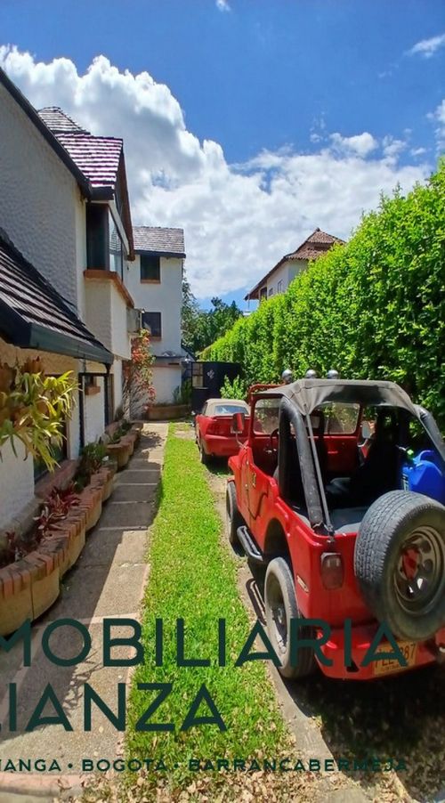 Casa de 9 alcobas en venta en Guatiguara, Piedecuesta, 560 m² · foto 7 de 24