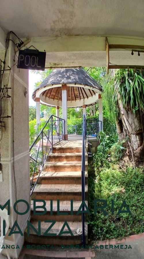 Casa de 9 alcobas en venta en Guatiguara, Piedecuesta, 560 m² · foto 8 de 24