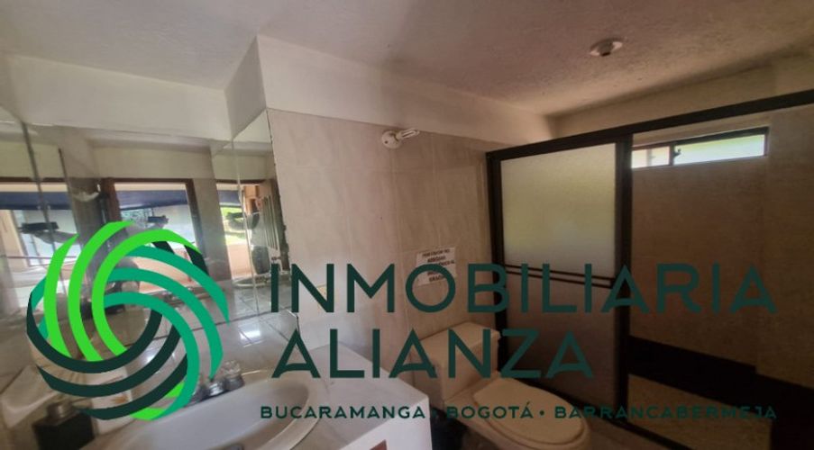 Casa de 9 alcobas en venta en Guatiguara, Piedecuesta, 560 m² · foto 11 de 24