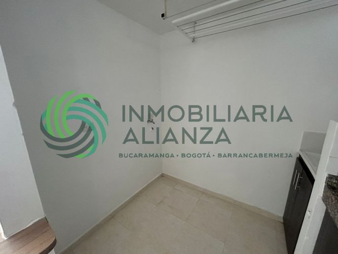 Apartamento de 3 alcobas en venta en Barroblanco, Piedecuesta, 50 m² · foto 6 de 21