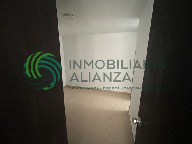 Apartamento de 3 alcobas en venta en Barroblanco, Piedecuesta, 50 m² · foto 14 de 21