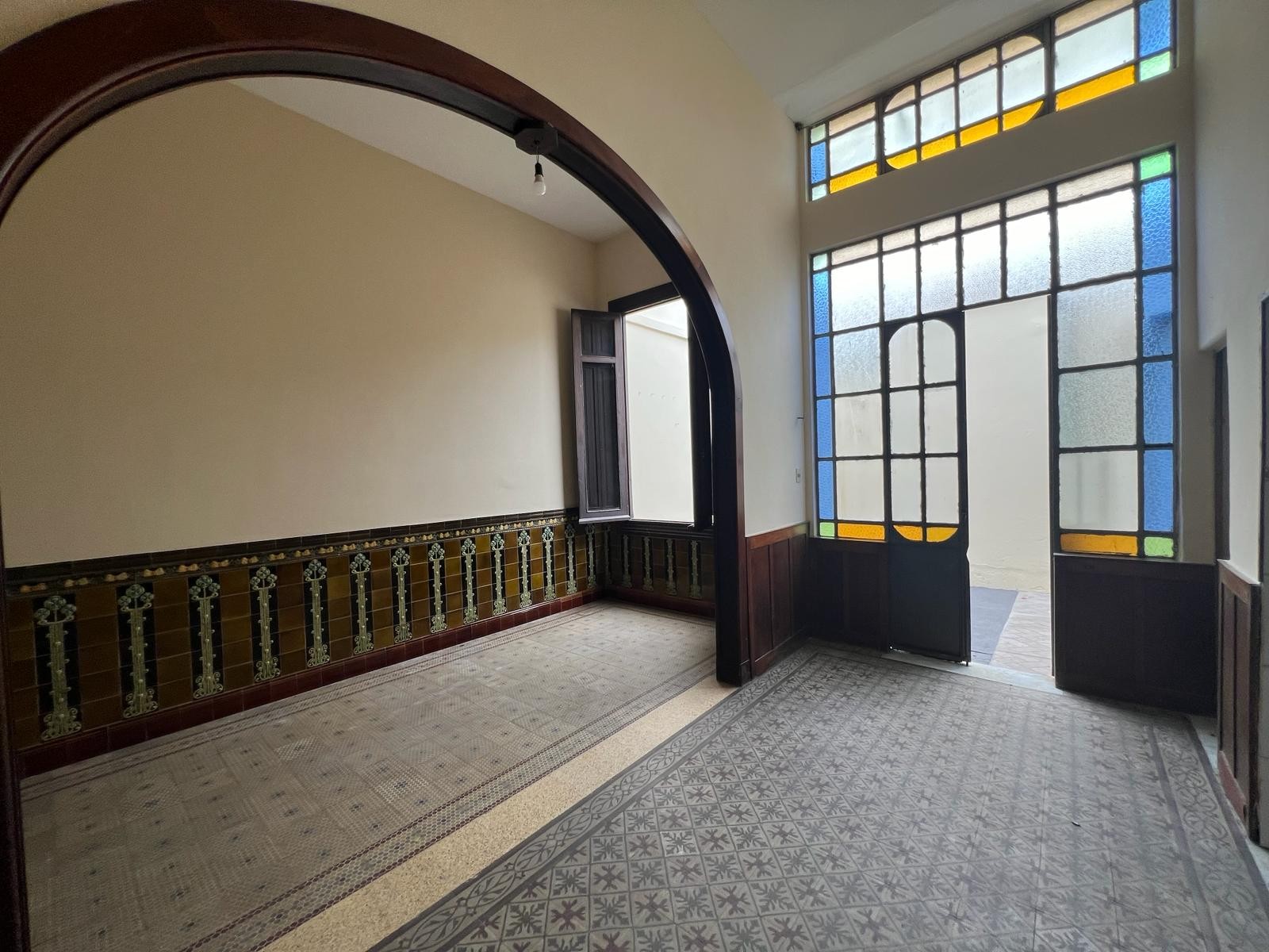 Venta amplia casa Inca y Miguelete al frente