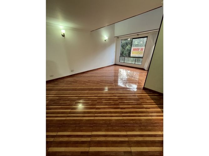 Apartamento en venta en Marsella, Bogotá · foto 2 de 24