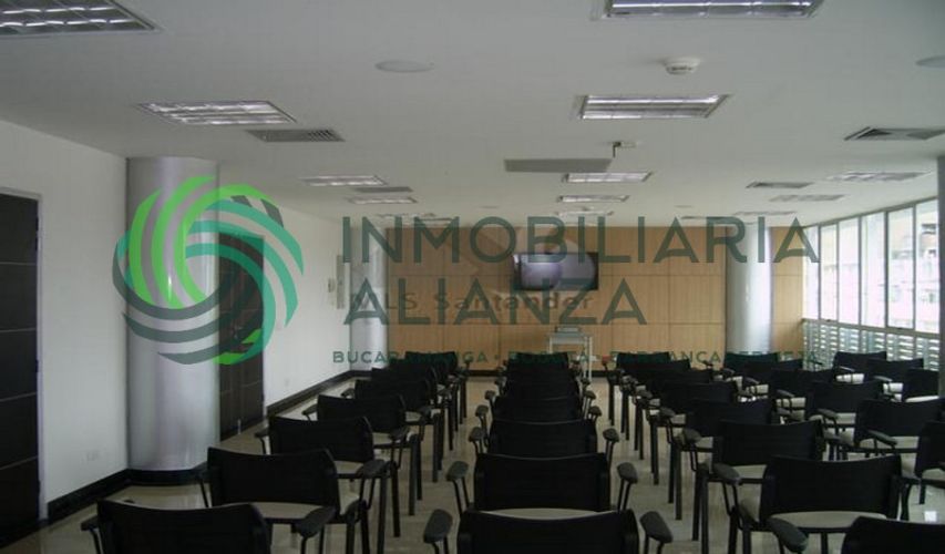 Oficina en venta en Bolarqui, Bucaramanga, 240 m² · foto 14 de 14
