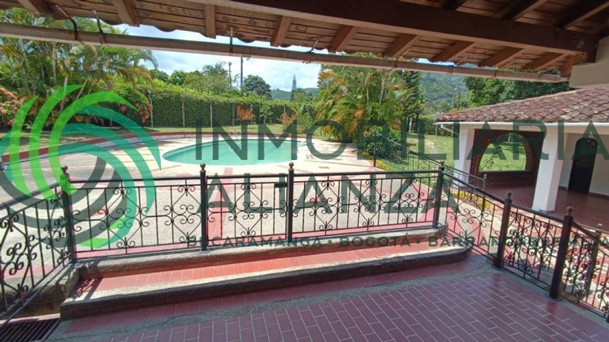 Casa de 3 alcobas en venta en Ruitoque, Piedecuesta, 380 m² · foto 8 de 24