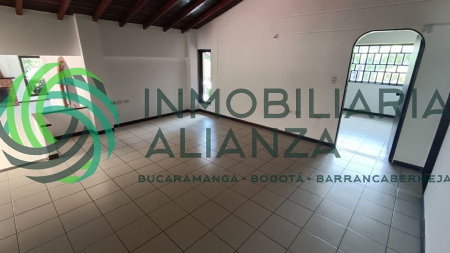 Casa de 3 alcobas en venta en Ruitoque, Piedecuesta, 380 m² · foto 12 de 24