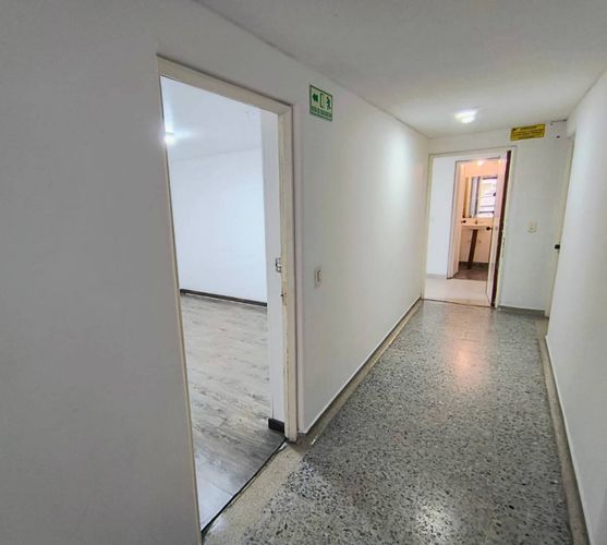 Apartamento de 4 alcobas en venta en San Felipe, Bogotá, 109 m² · foto 4 de 24