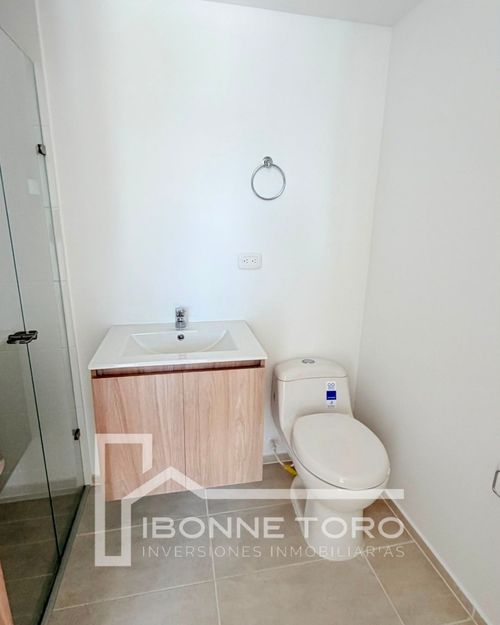 Apartamento de 3 alcobas en venta en Baja Suiza, Manizales, 75 m² · foto 3 de 6