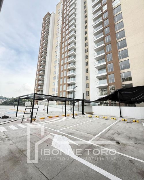 Apartamento de 3 alcobas en venta en Baja Suiza, Manizales, 75 m² · foto 6 de 6