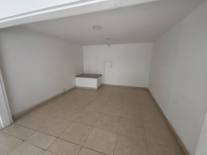 Local en arriendo en Laureles, Medellín, 60 m² · foto 6 de 6
