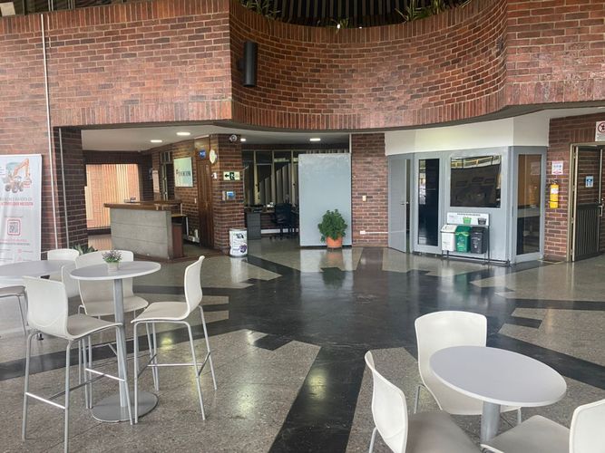 Bodega en venta en La Flora, Cali, 1625 m² · foto 11 de 24