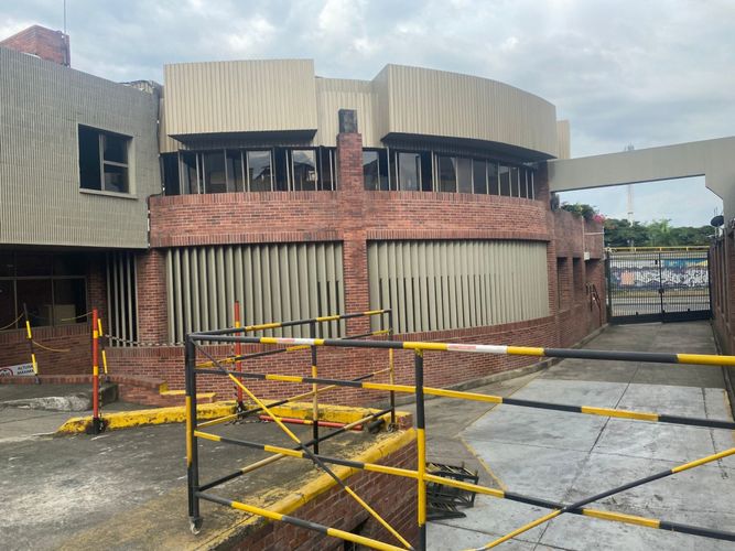 Bodega en venta en La Flora, Cali, 1625 m² · foto 19 de 24