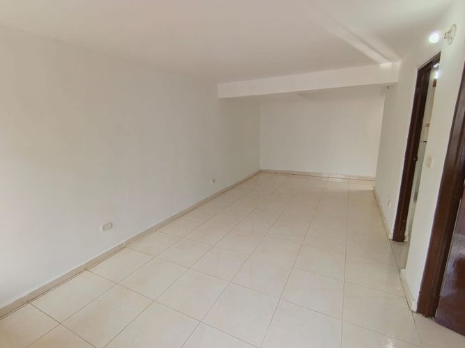 Apartamento de 2 alcobas en venta en Los Guaduales, Cali, 66 m² · foto 6 de 18
