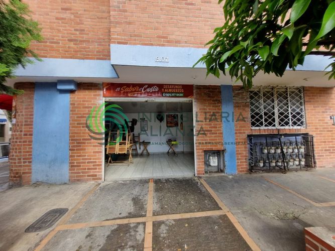 Local en venta en Universidad, Bucaramanga, 40 m² · foto 2 de 10
