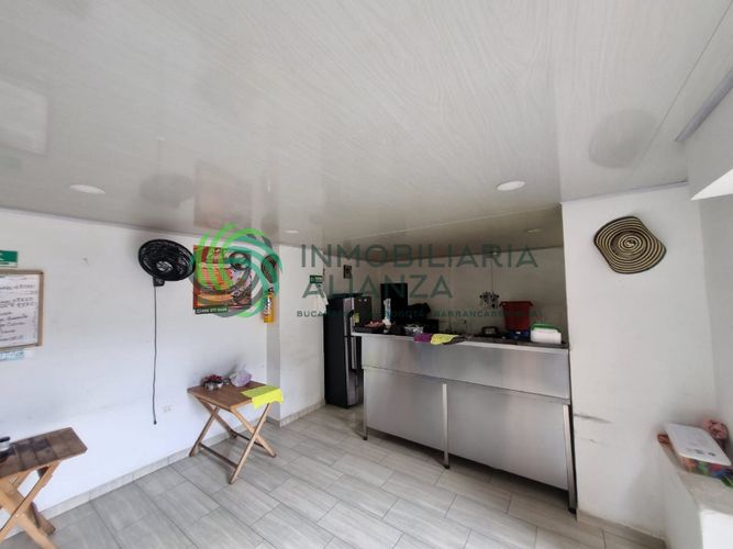 Local en venta en Universidad, Bucaramanga, 40 m² · foto 3 de 10