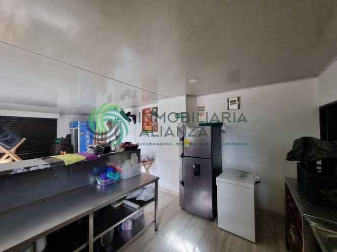 Local en venta en Universidad, Bucaramanga, 40 m² · foto 7 de 10