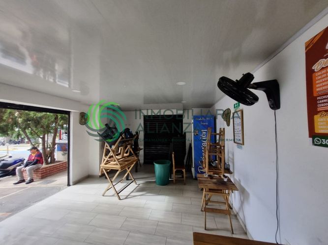 Local en venta en Universidad, Bucaramanga, 40 m² · foto 9 de 10