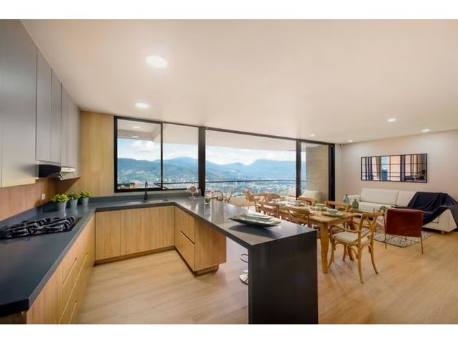 Apartamento de 3 alcobas en venta en Loma De Las Brujas, Envigado, 145 m² · foto 5 de 15