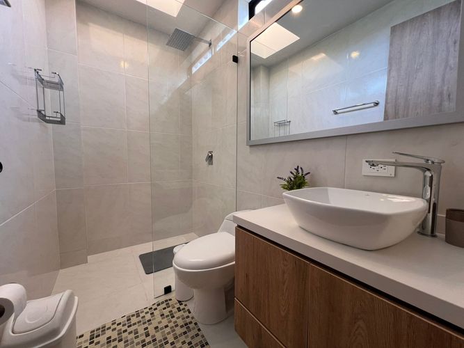 Casa de 3 alcobas en venta en Loma Del Chocho, Envigado, 414 m² · foto 13 de 18