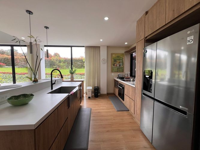 Casa de 3 alcobas en venta en Loma Del Chocho, Envigado, 414 m² · foto 5 de 18