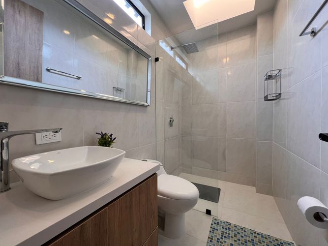 Casa de 3 alcobas en venta en Loma Del Chocho, Envigado, 414 m² · foto 14 de 18