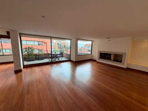 Apartamento en Arriendo en Los rosales, Bogotá