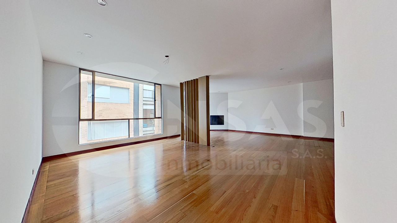 Apartamento en venta en Santa Barbara Occidental, Bogotá · foto 3 de 24