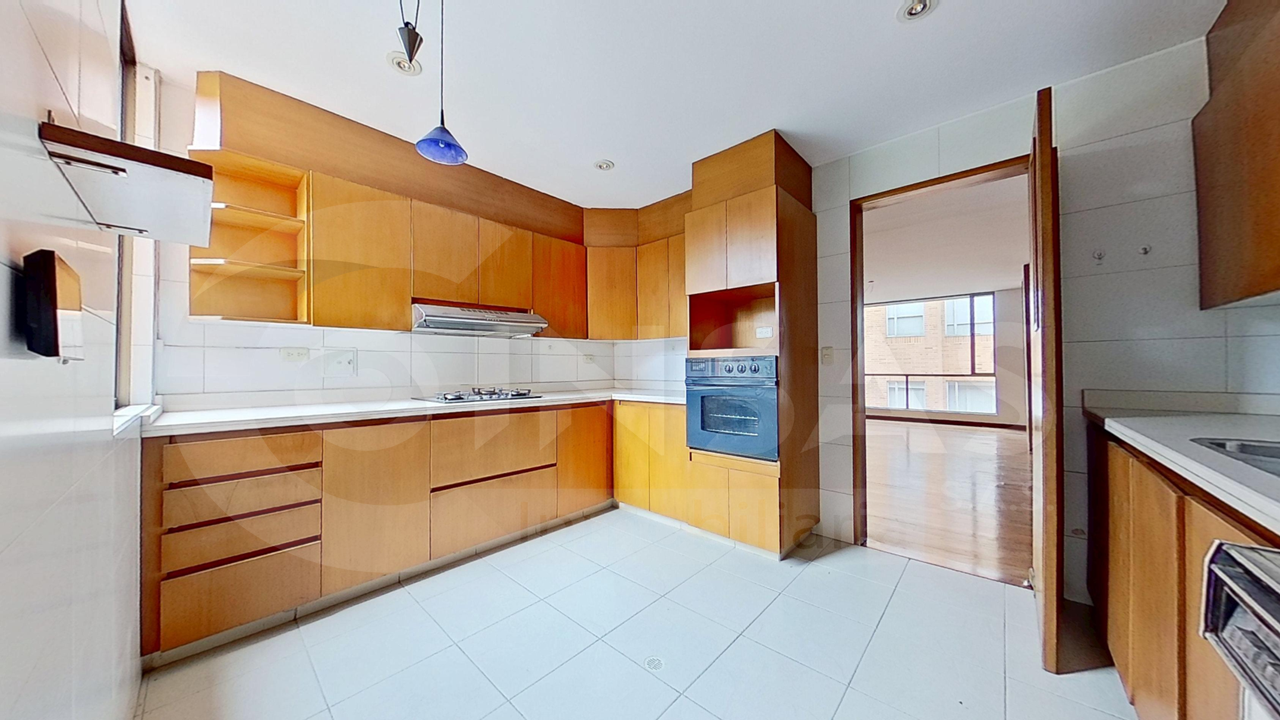 Apartamento en venta en Santa Barbara Occidental, Bogotá · foto 7 de 24