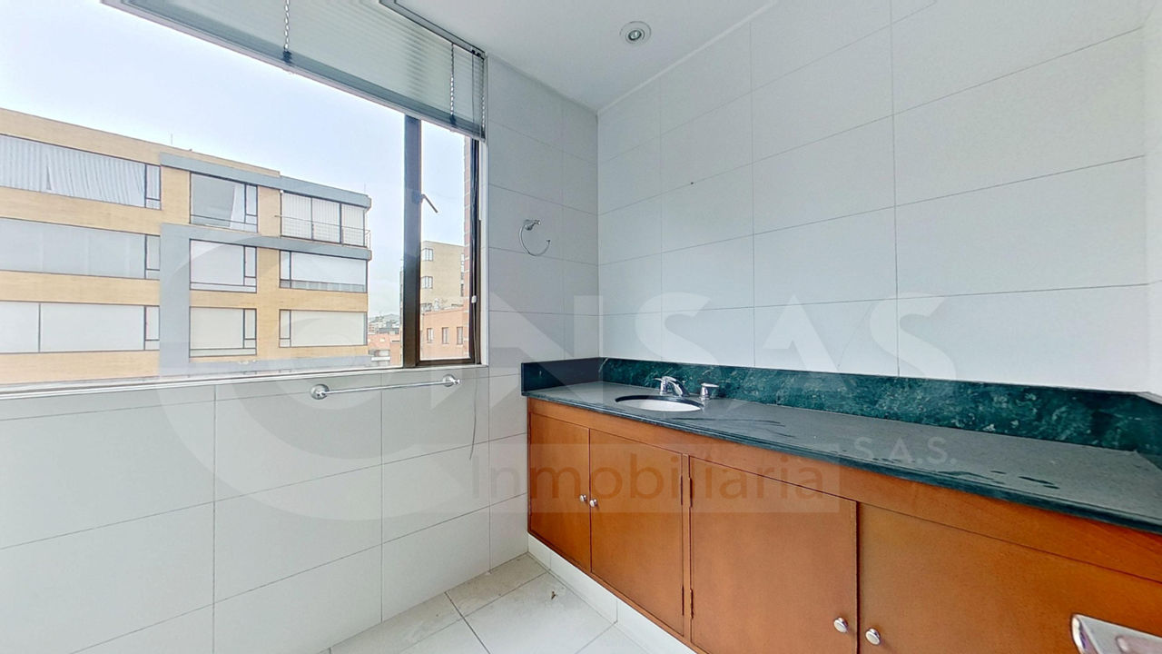 Apartamento en venta en Santa Barbara Occidental, Bogotá · foto 18 de 24