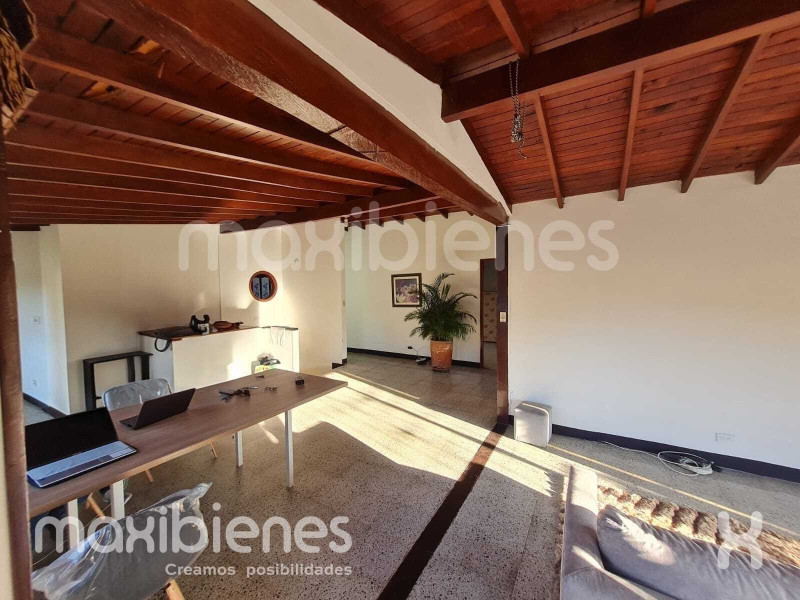 Casa en venta en Belen Malibu, Medellín 2