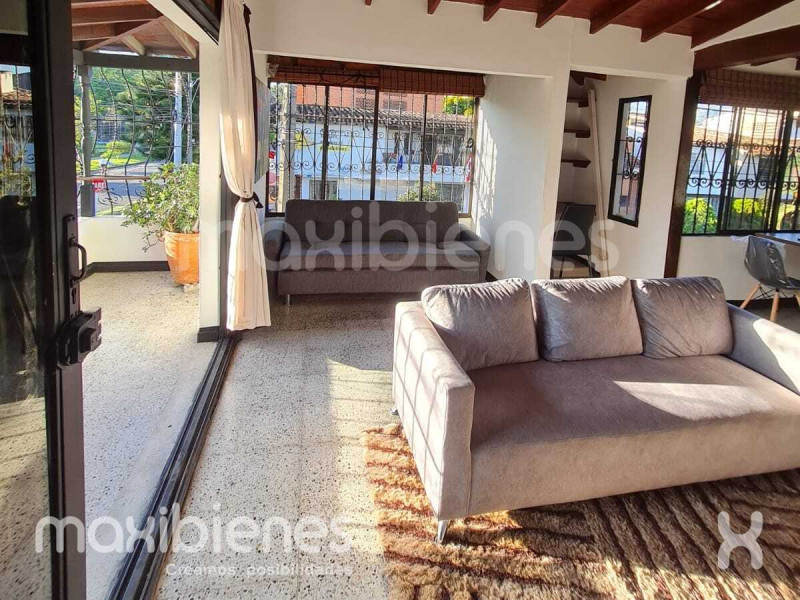 Casa en venta en Belen Malibu, Medellín 3