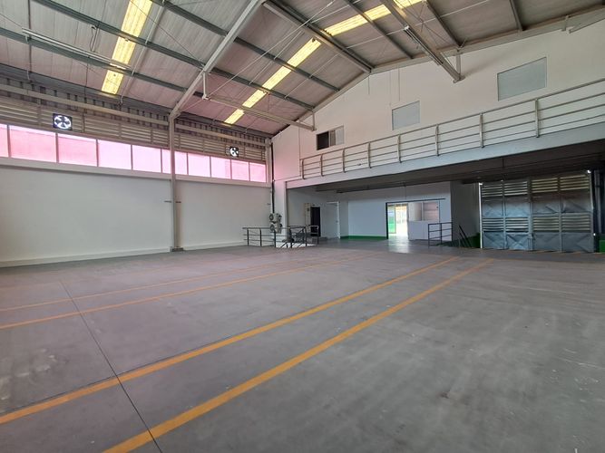 Bodega en arriendo en Catalan, Pereira, 700 m² · foto 2 de 10