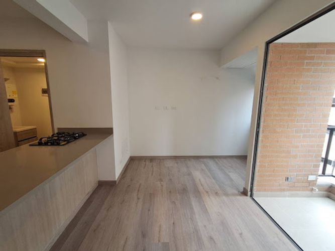 Apartamento de 3 alcobas en arriendo en Ciudad Del Río, Medellín, 72 m² · foto 2 de 24