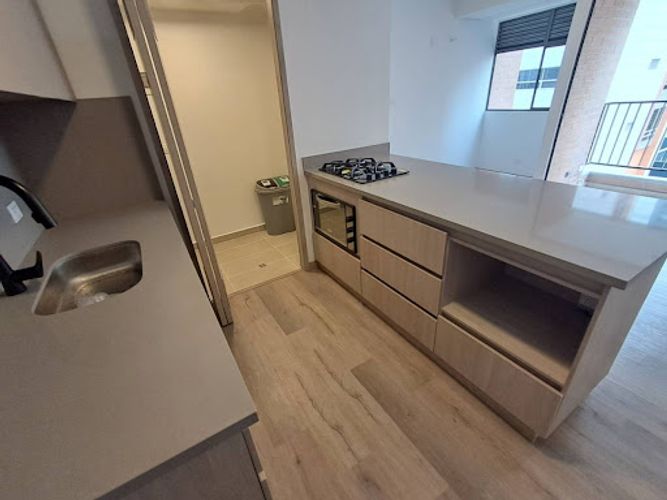 Apartamento de 3 alcobas en arriendo en Ciudad Del Río, Medellín, 72 m² · foto 6 de 24