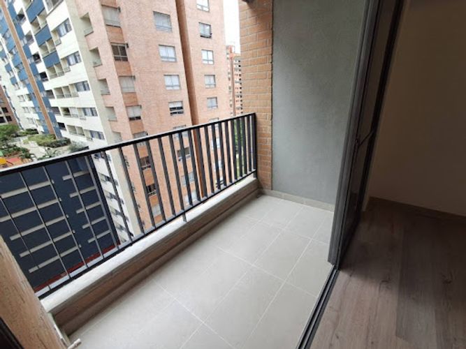 Apartamento de 3 alcobas en arriendo en Ciudad Del Río, Medellín, 72 m² · foto 7 de 24