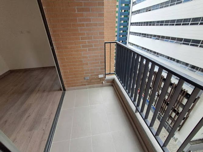 Apartamento de 3 alcobas en arriendo en Ciudad Del Río, Medellín, 72 m² · foto 8 de 24