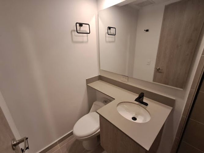 Apartamento de 3 alcobas en arriendo en Ciudad Del Río, Medellín, 72 m² · foto 12 de 24