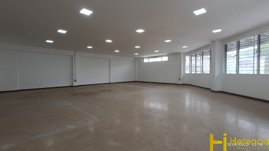 Bodega en arriendo en Colombia, Medellín, 140 m² · foto 5 de 11