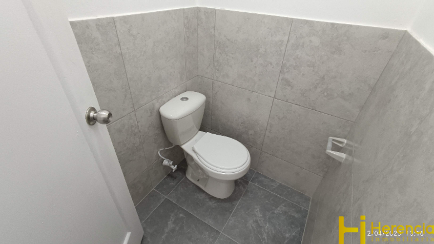 Bodega en arriendo en Colombia, Medellín, 140 m² · foto 8 de 11