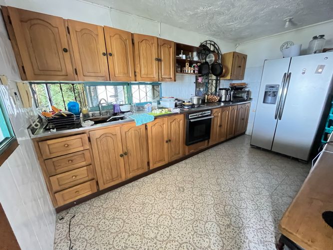 Casa de 4 alcobas en venta en El Castillo, Medellín, 260 m² · foto 3 de 22