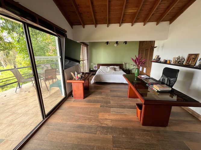 Casa de 4 alcobas en venta en El Castillo, Medellín, 260 m² · foto 15 de 22