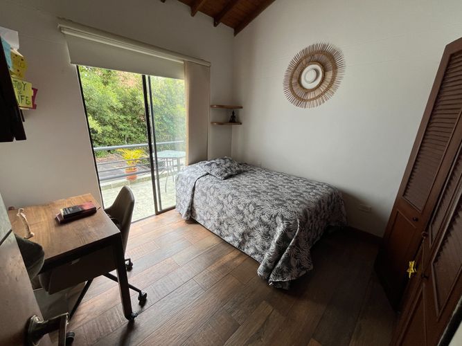 Casa de 4 alcobas en venta en El Castillo, Medellín, 260 m² · foto 18 de 22