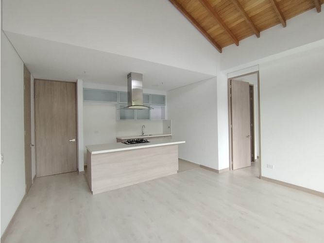 Apartamento de 2 alcobas en venta en Las Palmas, El Retiro, 95 m² · foto 3 de 11