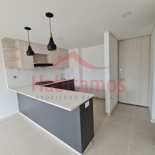 Apartamento de 3 alcobas en venta en Glorieta Pilsen, Itagüí, 71 m² · foto 5 de 19