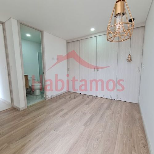Apartamento de 3 alcobas en venta en Glorieta Pilsen, Itagüí, 71 m² · foto 8 de 19